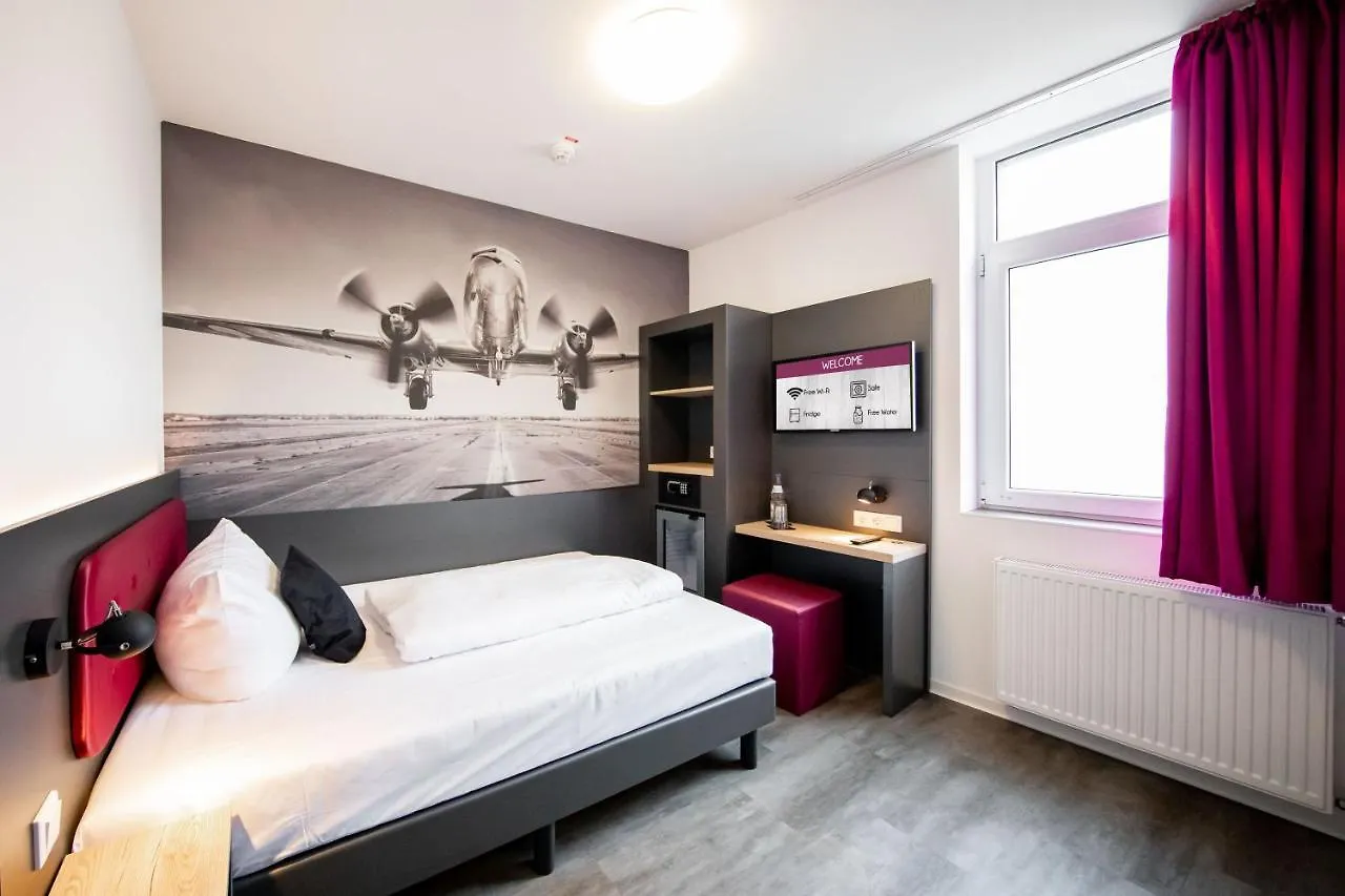 Airport Hotel Dürscheidt by SMARTY - KONTAKTLOSER SELF CHECK-IN Köln