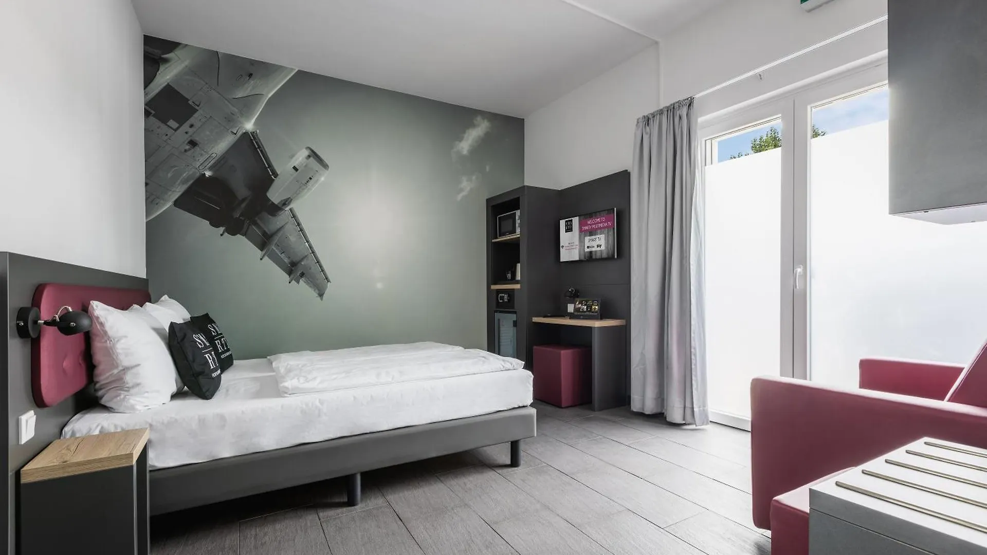 Airport Hotel Dürscheidt by SMARTY - KONTAKTLOSER SELF CHECK-IN Köln