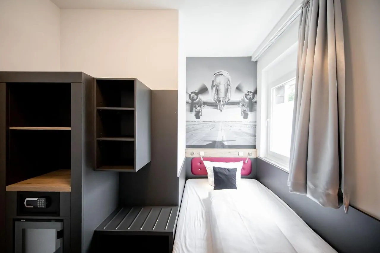 ***  Smarty Airport Cologne Hotel - Kontaktloser Self Check-In Germany