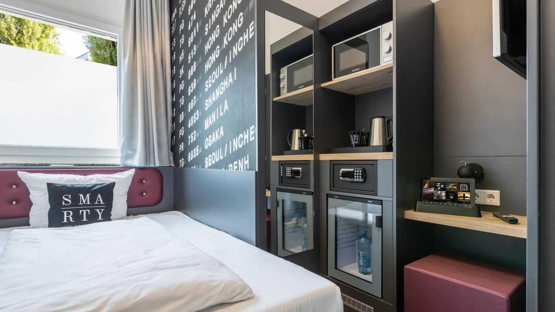 Smarty Airport Cologne Hotel - Kontaktloser Self Check-In
